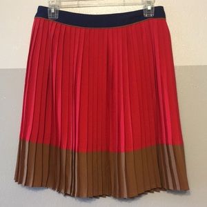 Tricolor pleated skirt
